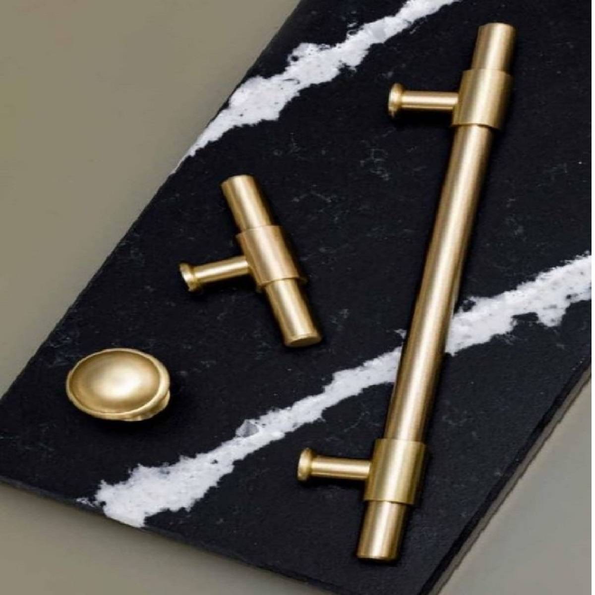 GALES T BAR Cupboard Handle 160mm H c Size SATIN BRASS Finish PWS GALES T BAR Cupboard Handle 160mm H c Size SATIN BRASS Finish PWS